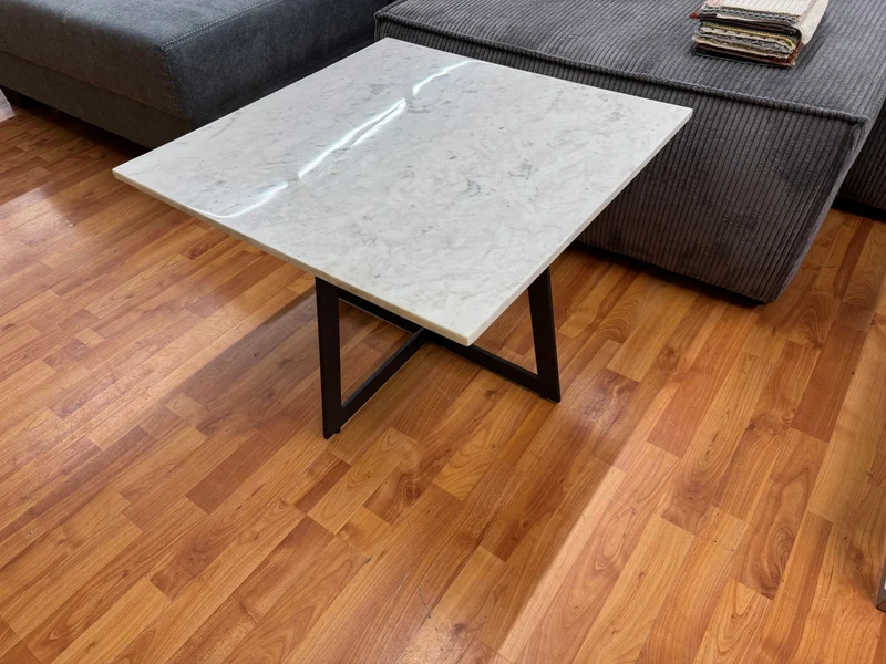 Couchtisch Wohnzimmertisch Beistelltisch +Marmorplatte +Metallgestell +Neu auf Lager