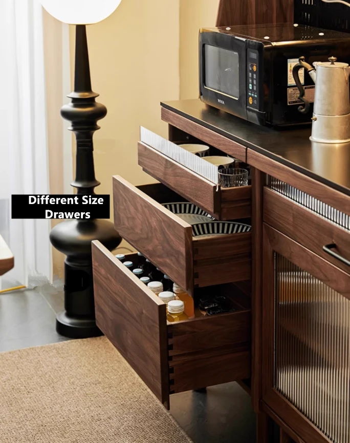Sideboard-Schrank aus nordamerikanischem Walnussholz