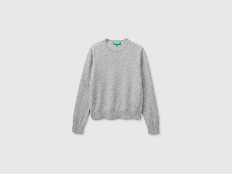 Hellgrauer Kaschmirpullover