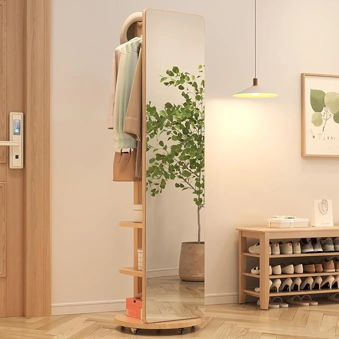 Ganzkörperspiegel mit Garderobe