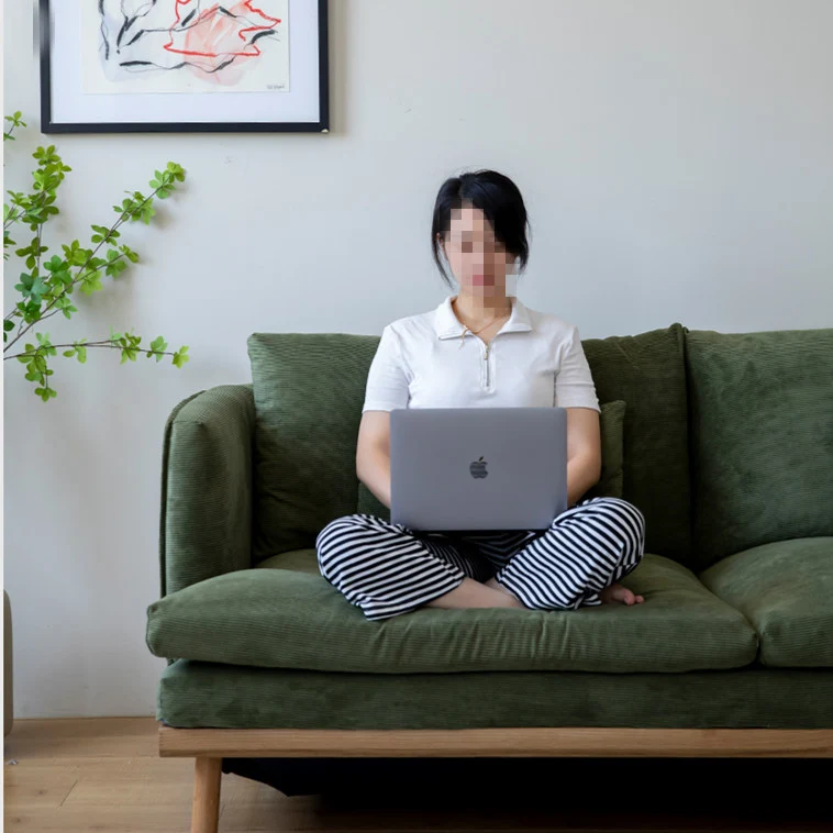 Gepolstertes Schlafsofa aus Cord