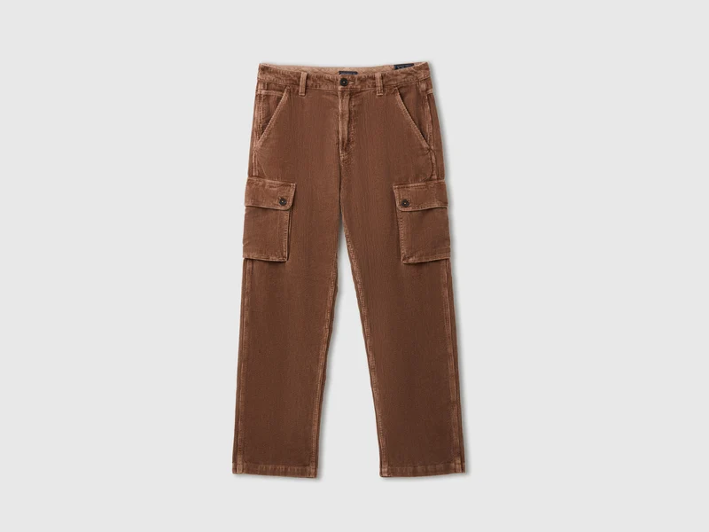 Cargohosen aus Cord im Used-Look