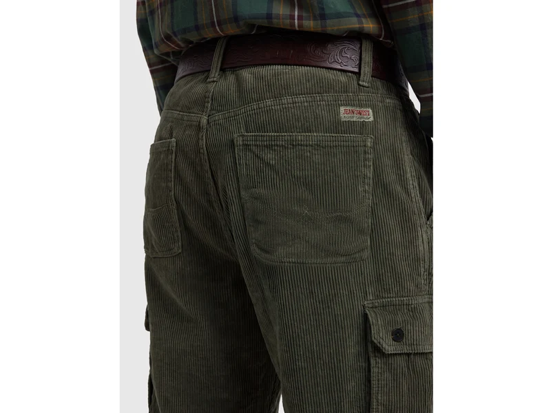 Cargohose aus Samt im Used-Look