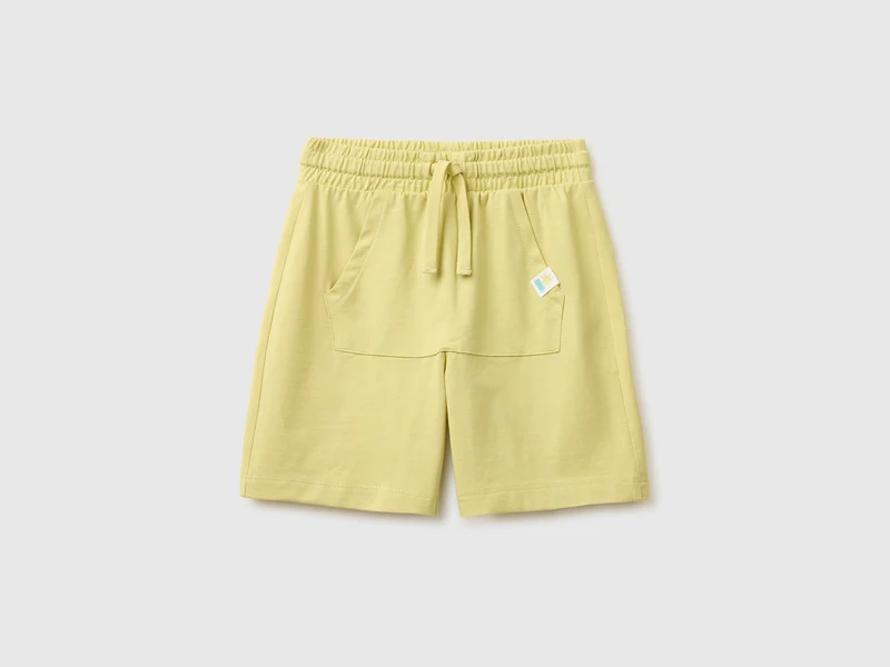 Shorts mit Kängurutasche