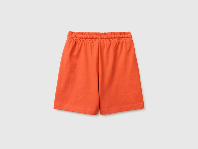 Shorts mit Kängurutasche
