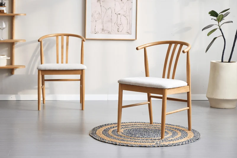 Lizzie Esszimmerstuhl aus Buche mit gepolstertem Sitz in Beige