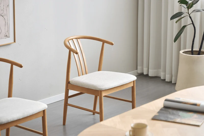 Lizzie Esszimmerstuhl aus Buche mit gepolstertem Sitz in Beige