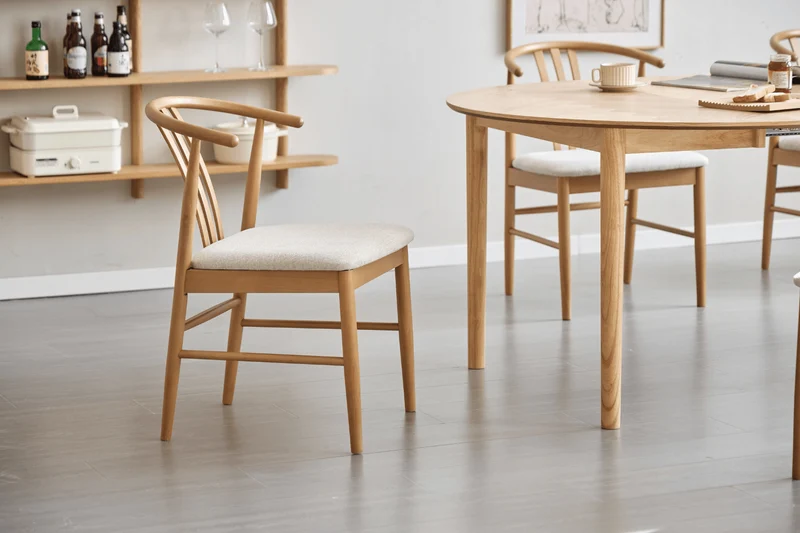 Lizzie Esszimmerstuhl aus Buche mit gepolstertem Sitz in Beige