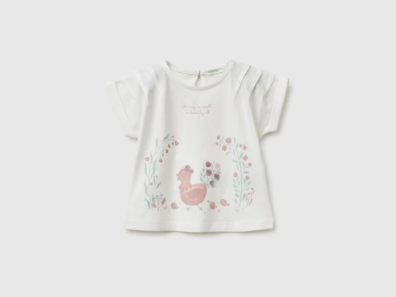 T-Shirt mit Aufdruck und Stickerei