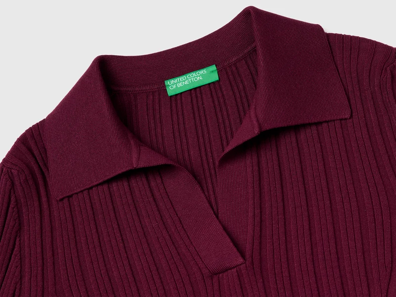 Gerippter Pullover mit Polokragen