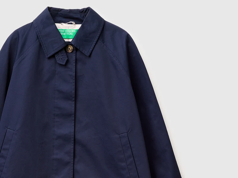 Kurzer Trenchcoat