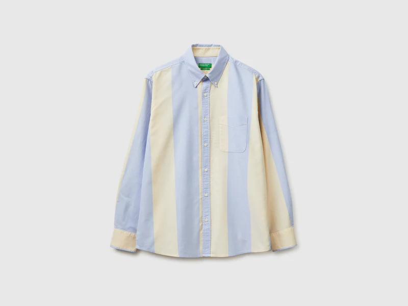 Gelb-blau gestreiftes Hemd