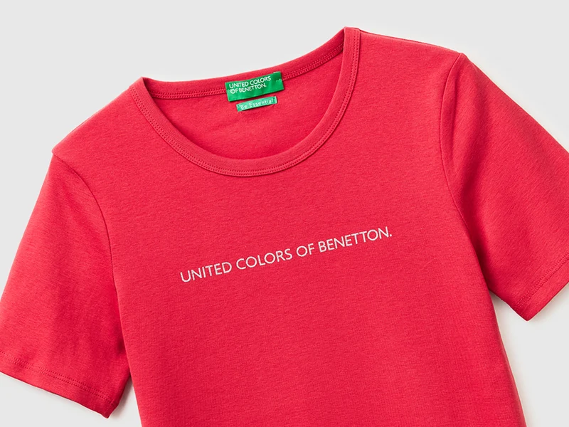 Kurzärmeliges T-Shirt mit Glitzerlogo
