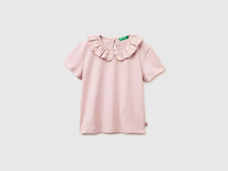 T-Shirt mit Rüschen am Kragen