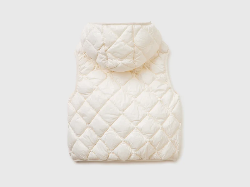 Ärmellose Daunenjacke mit Kapuze