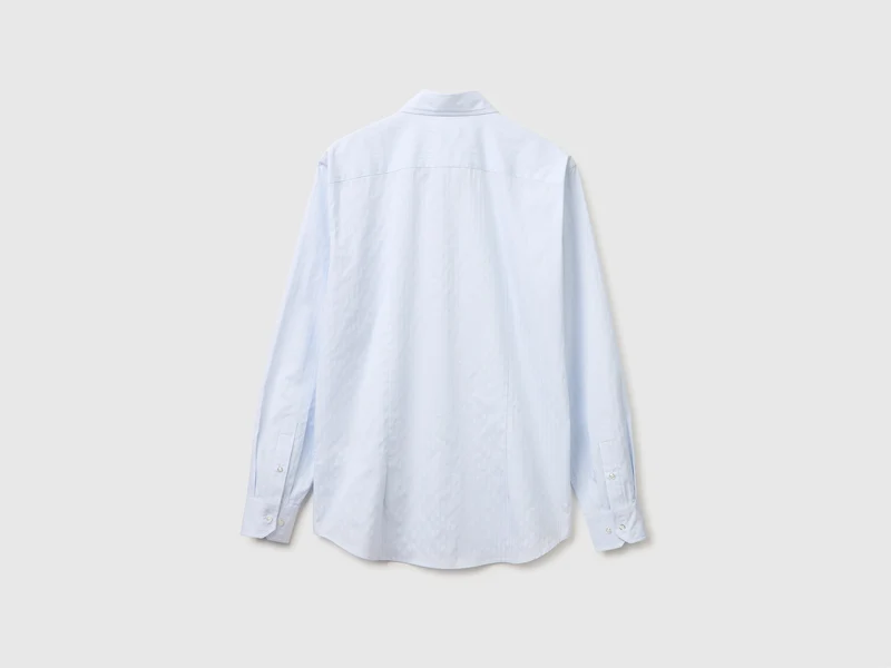 Schmal geschnittenes Hemd mit Tasche