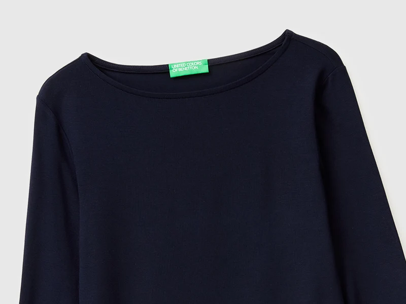 T-Shirt mit U-Boot-Ausschnitt