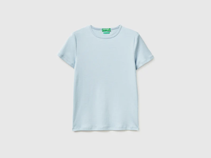 Schmal geschnittenes T-Shirt mit Rundhalsausschnitt