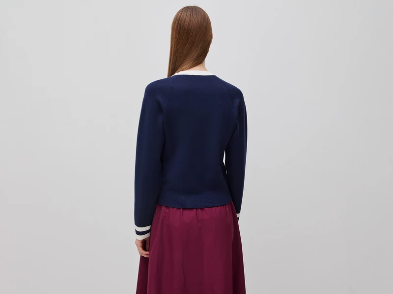 Kastenförmiger V-Ausschnitt-Pullover