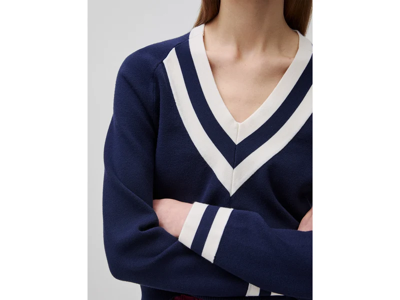 Kastenförmiger V-Ausschnitt-Pullover