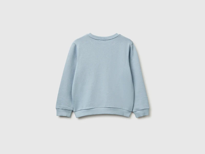 Geschlossenes Sweatshirt mit Stickerei