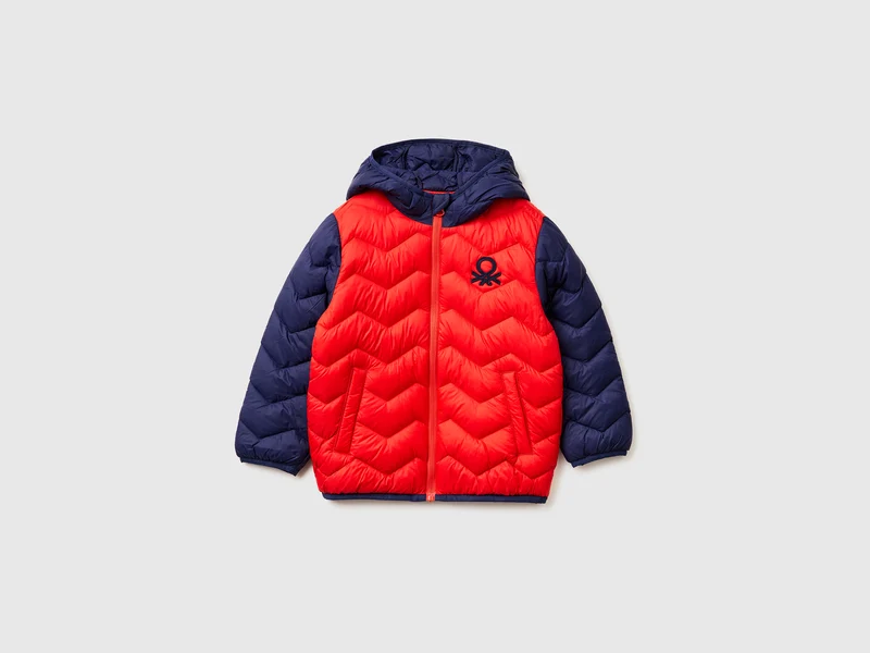 Wattierte Jacke mit Kapuze