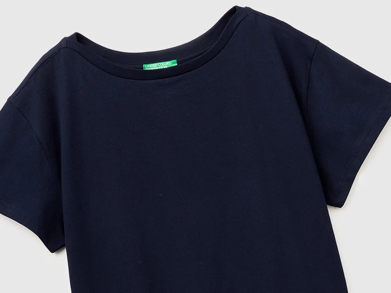 T-Shirt mit U-Boot-Ausschnitt