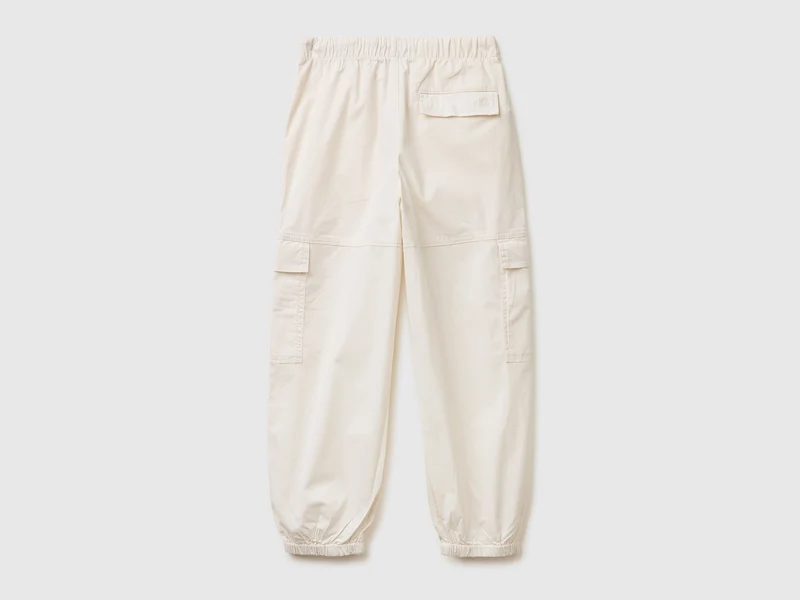 Jogginghose mit Cargo-Passform