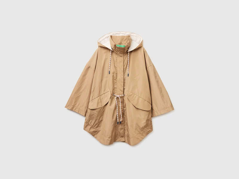 Großer Parka mit Kapuze