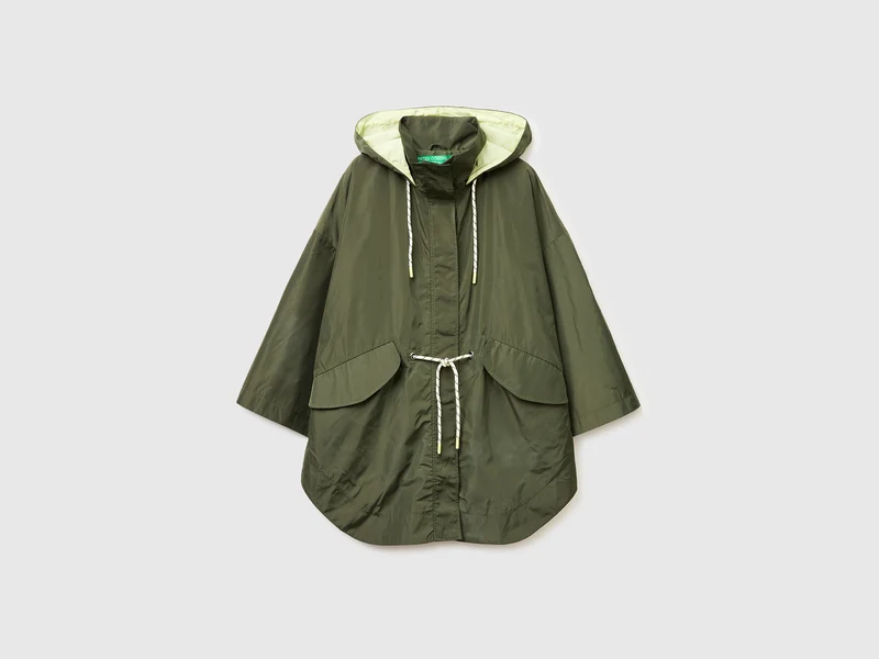 Großer Parka mit Kapuze