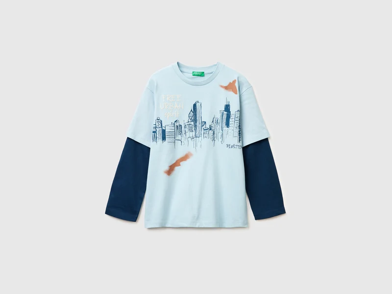 Doppelärmeliges T-Shirt