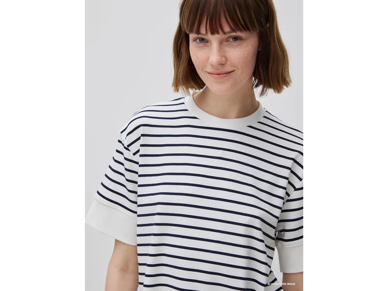 Gestreiftes Kurzarm-T-Shirt