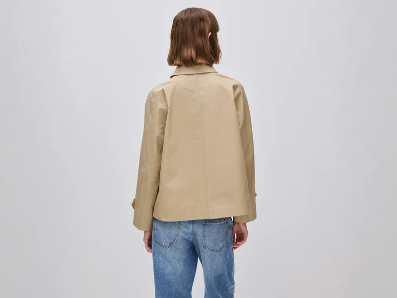 Kurzer Trenchcoat