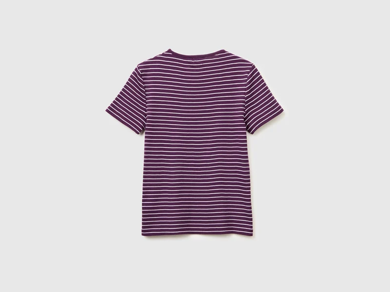 Gestreiftes T-Shirt mit Rundhalsausschnitt