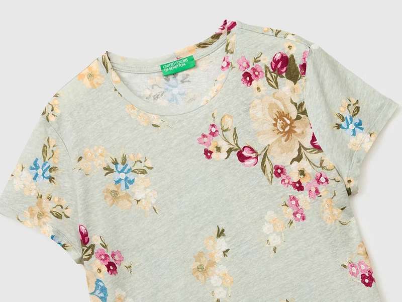 T-Shirt aus Leinenmischgewebe mit Blumenmuster