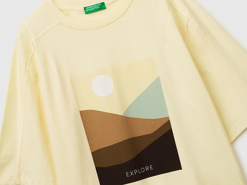 Übergroßes T-Shirt mit Aufdruck