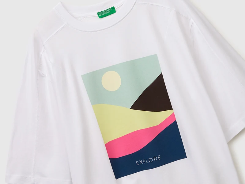 Übergroßes T-Shirt mit Aufdruck