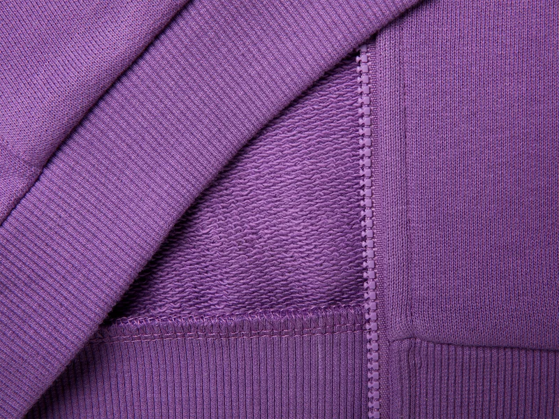 Sweatshirt mit Reißverschluss und Aufdruck