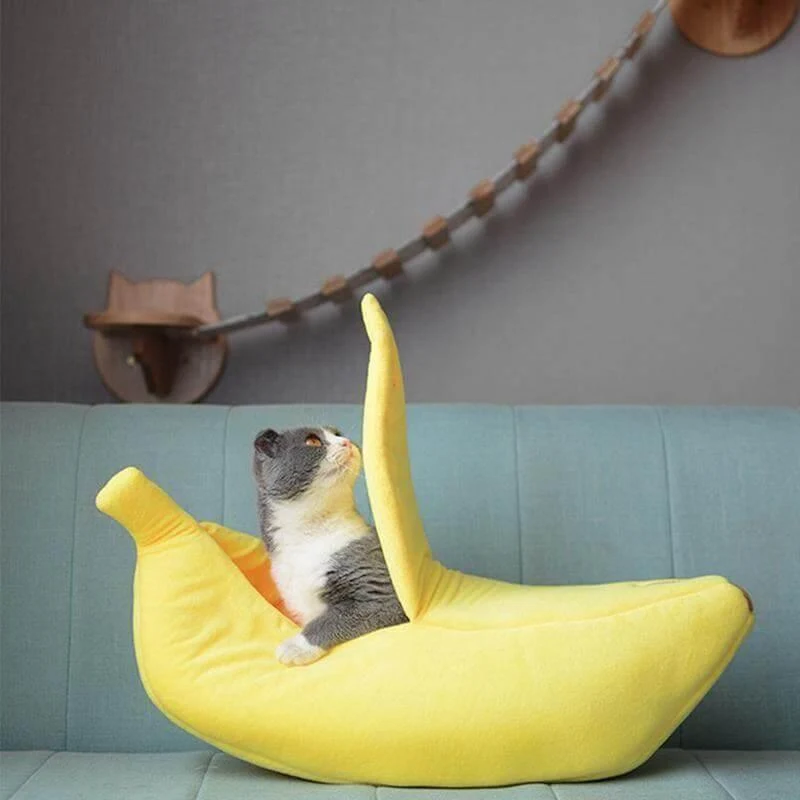 Banana Peel Cat House - Cozy Pet Shelter in 4 Colors