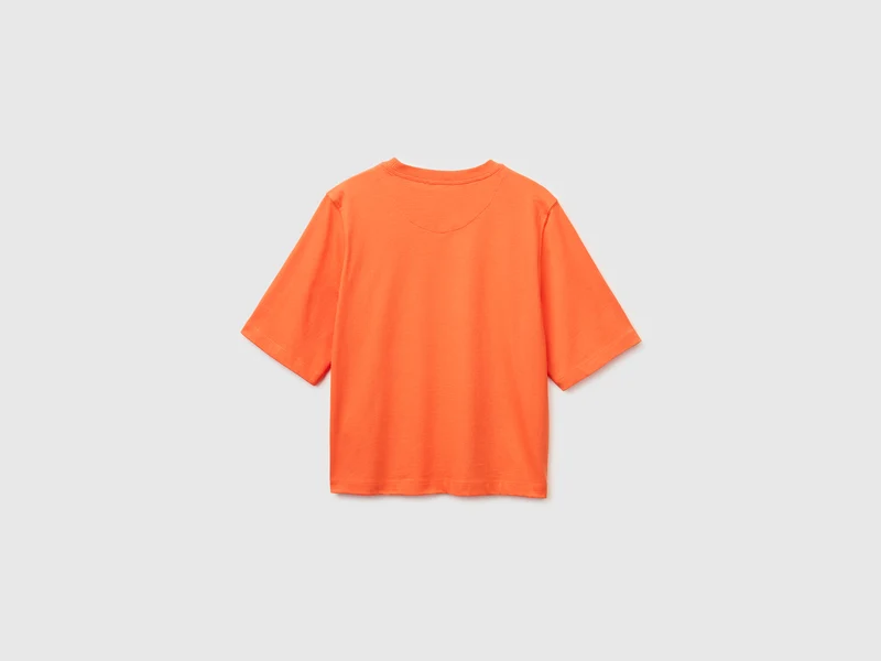 Kastenförmig geschnittenes T-Shirt aus 100 % Baumwolle