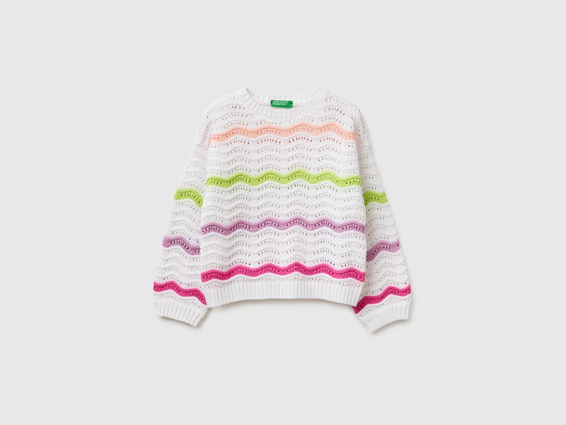 Pullover mit mehrfarbigen Streifen
