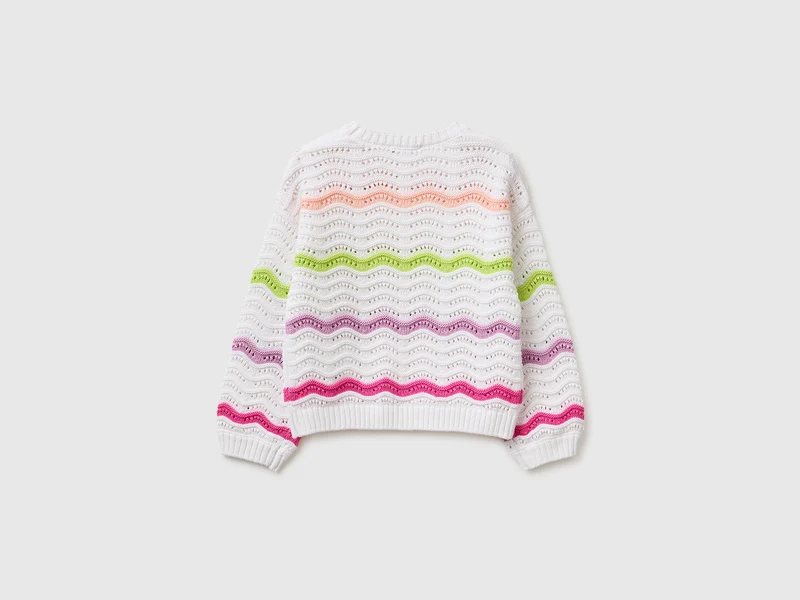Pullover mit mehrfarbigen Streifen