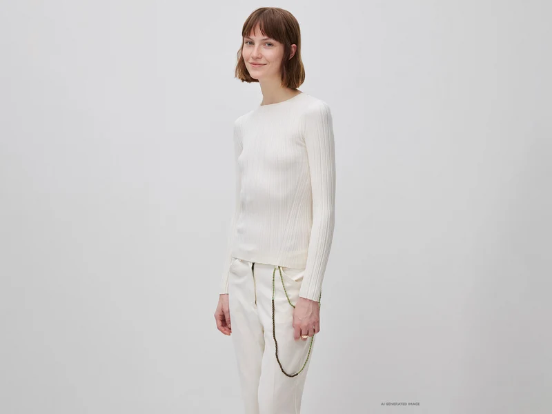 Figurbetonter Rippstrickpullover