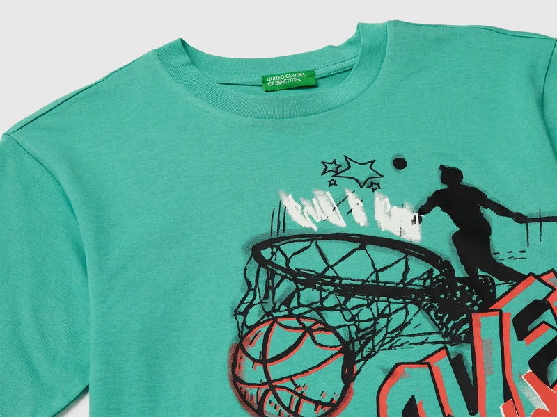 T-Shirt mit Graffiti-Print