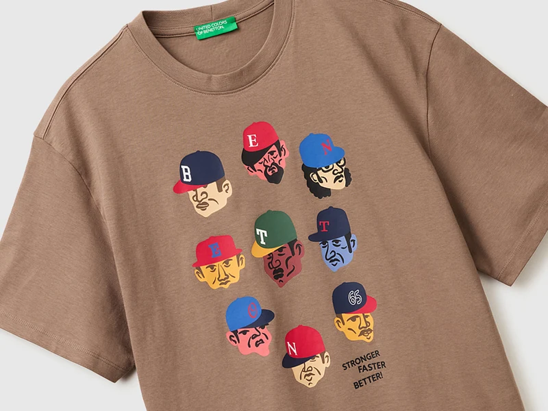 Bedrucktes T-Shirt mit lockerer Passform