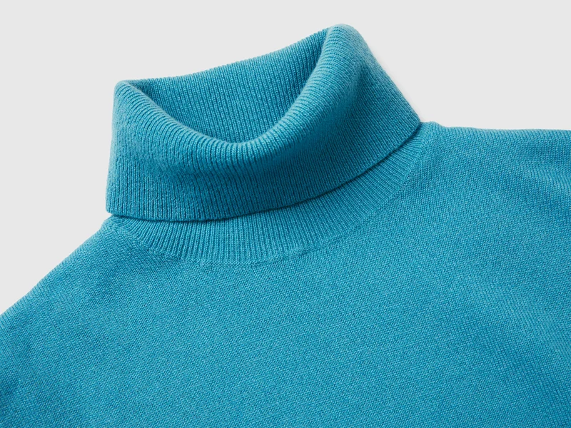 Rollkragenpullover aus reiner Merinowolle in Zuckerpapier
