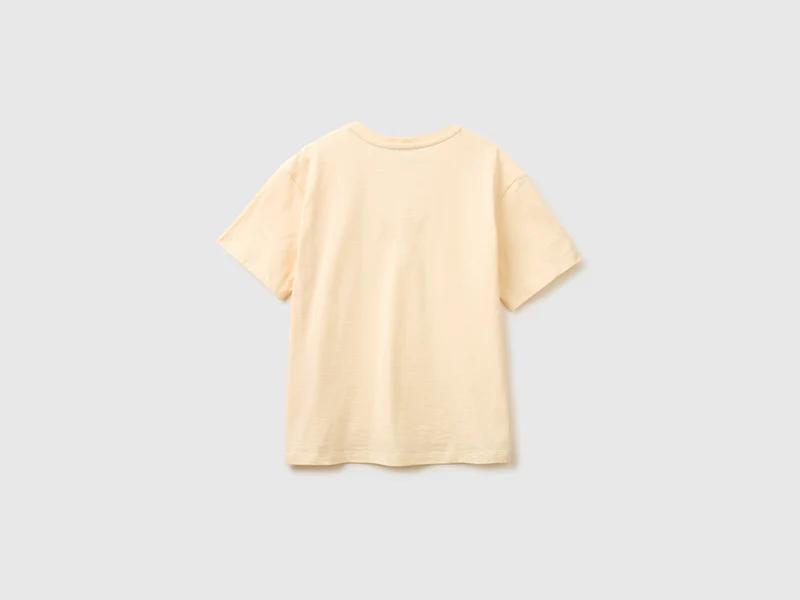 Leichtes Baumwoll-T-Shirt mit V-Ausschnitt
