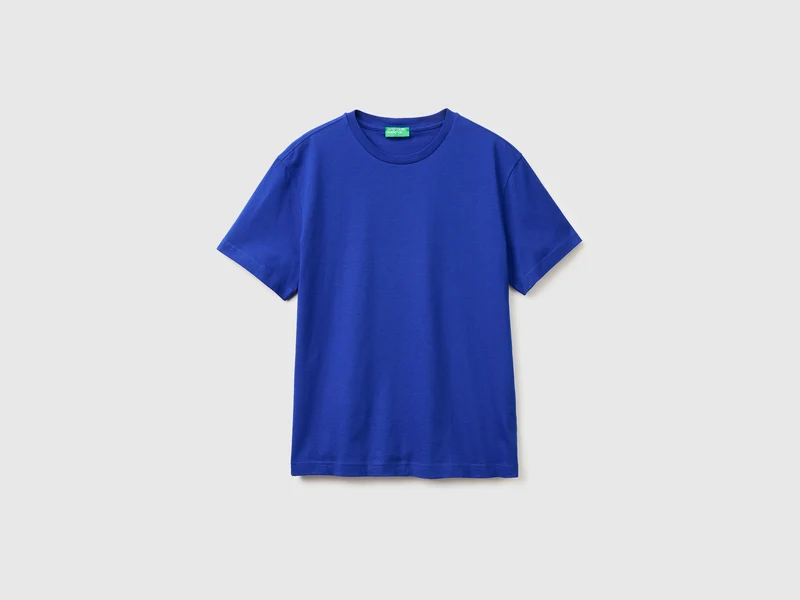 Blaues T-Shirt