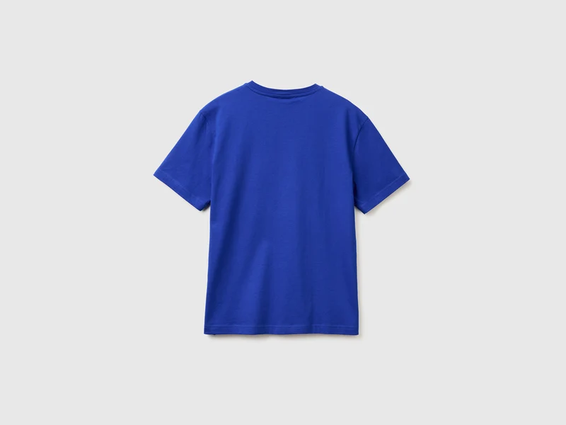 Blaues T-Shirt