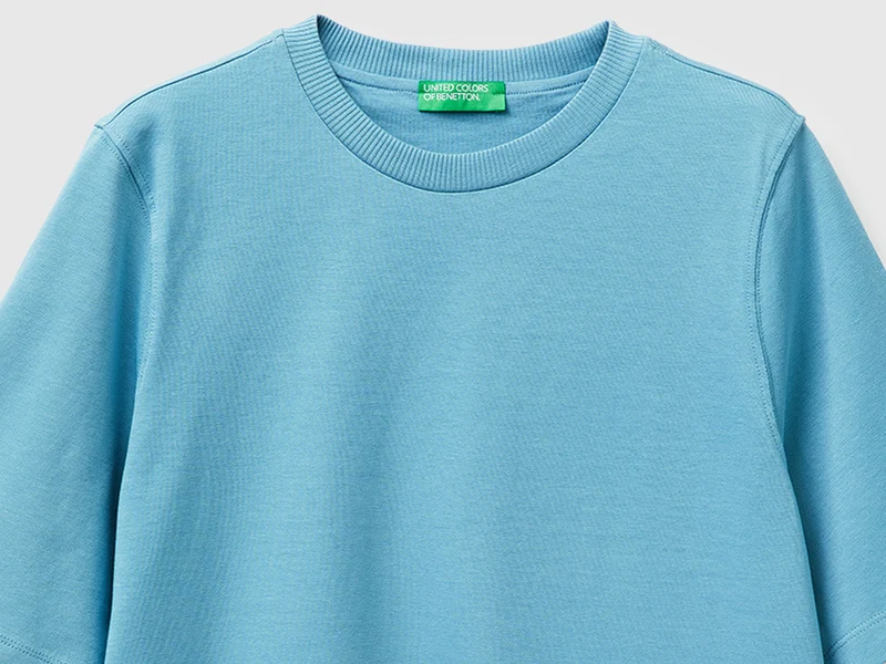 Kastenförmig geschnittenes T-Shirt aus 100 % Baumwolle